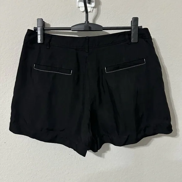 Tibi Black shorts size 8 Black White‎ Pin Stripe Cupro Pleated Front High Rise - Picture 2 of 9